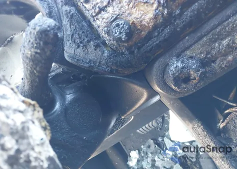 2024 Nissan Kicks Sr Xtronic Cvt z USA, uszkodzony, nr VIN 3N1CP5DV2RL549360